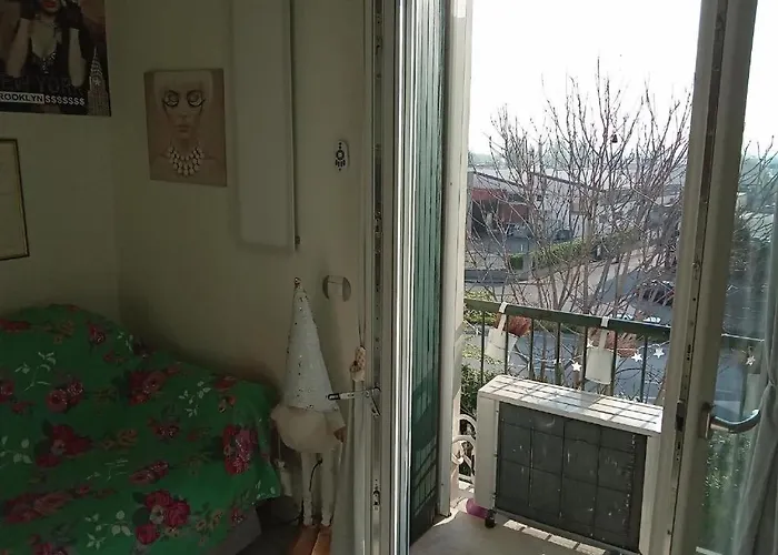 White House بيت للعطل بريشا